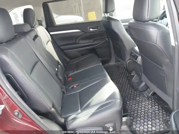 5TDJKRFH5GS288671 2016 TOYOTA HIGHLANDER - Image 8