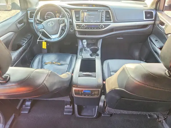 5TDJKRFH5GS290632 2016 TOYOTA HIGHLANDER - Image 8