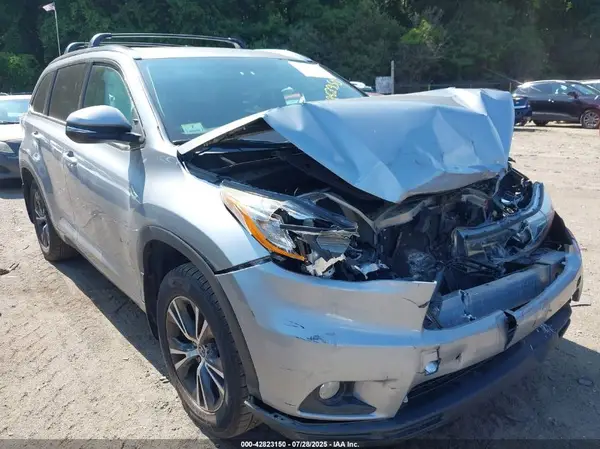 5TDJKRFH5GS296124 2016 TOYOTA HIGHLANDER - Image 1