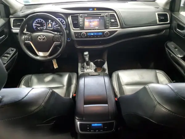 5TDJKRFH5GS306604 2016 TOYOTA HIGHLANDER - Image 8