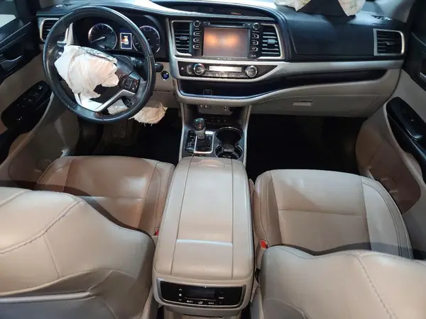 5TDJKRFH5GS310409 2016 TOYOTA HIGHLANDER - Image 8