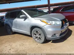 5TDJKRFH5GS313861 2016 TOYOTA HIGHLANDER
