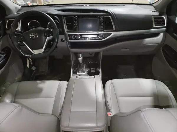 5TDJKRFH5GS319062 2016 TOYOTA HIGHLANDER - Image 8