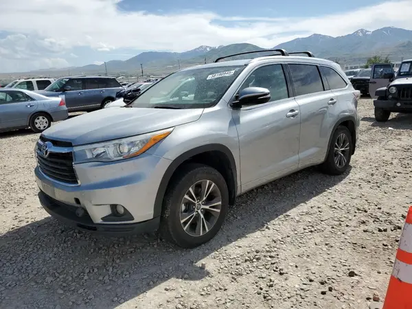 5TDJKRFH5GS323032 2016 TOYOTA HIGHLANDER - Image 1