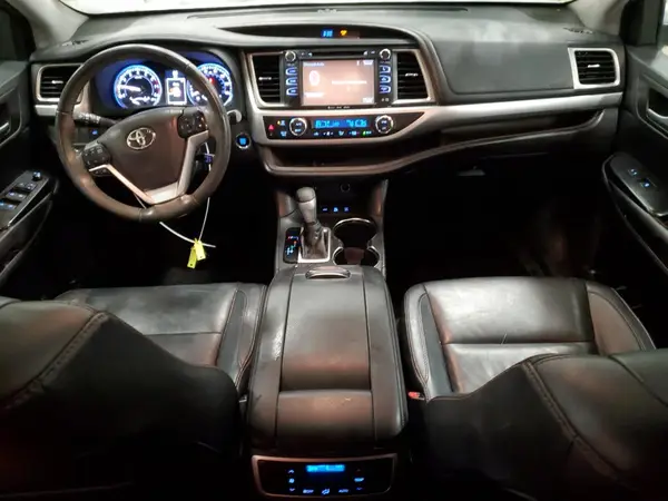 5TDJKRFH5GS324438 2016 TOYOTA HIGHLANDER - Image 8