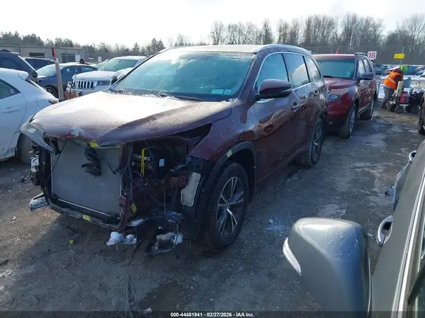 5TDJKRFH5GS332121 2016 TOYOTA HIGHLANDER - Image 2