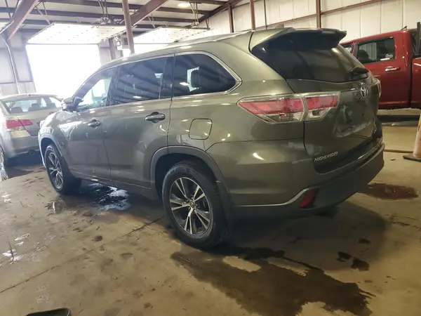 5TDJKRFH5GS337366 2016 TOYOTA HIGHLANDER - Image 2