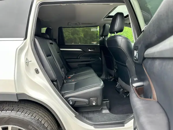 5TDJKRFH5GS337626 2016 TOYOTA HIGHLANDER - Image 8