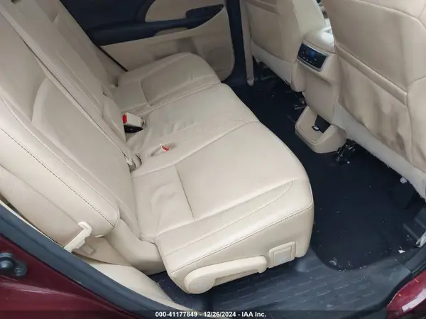 5TDJKRFH5GS345385 2016 TOYOTA HIGHLANDER - Image 8