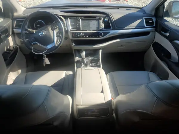 5TDJKRFH5GS346102 2016 TOYOTA HIGHLANDER - Image 8