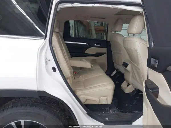5TDJKRFH5GS349128 2016 TOYOTA HIGHLANDER - Image 8
