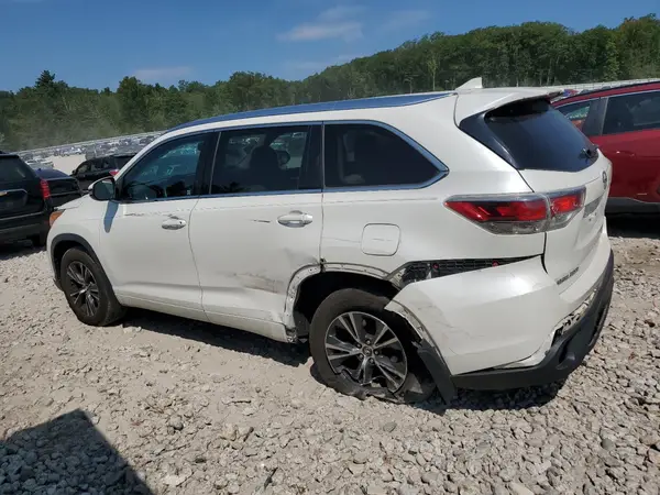 5TDJKRFH5GS350361 2016 TOYOTA HIGHLANDER - Image 2