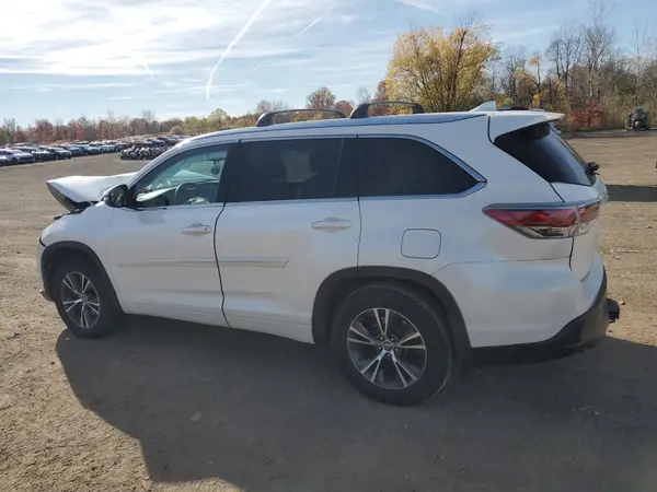 5TDJKRFH5GS352420 2016 TOYOTA HIGHLANDER - Image 2
