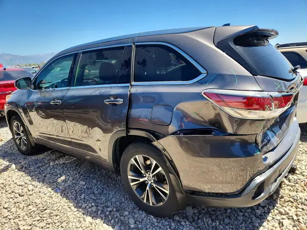5TDJKRFH5GS356001 2016 TOYOTA HIGHLANDER - Image 2