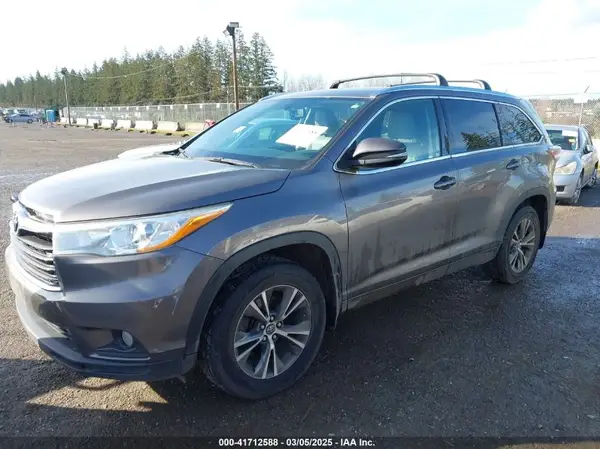 5TDJKRFH5GS356340 2016 TOYOTA HIGHLANDER - Image 2