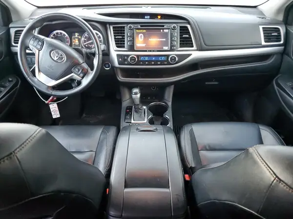 5TDJKRFH5GS500534 2016 TOYOTA HIGHLANDER - Image 8