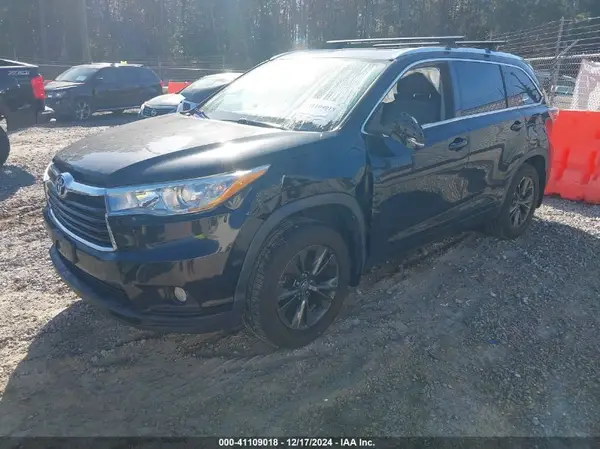 5TDJKRFH5GS500856 2016 TOYOTA HIGHLANDER - Image 2