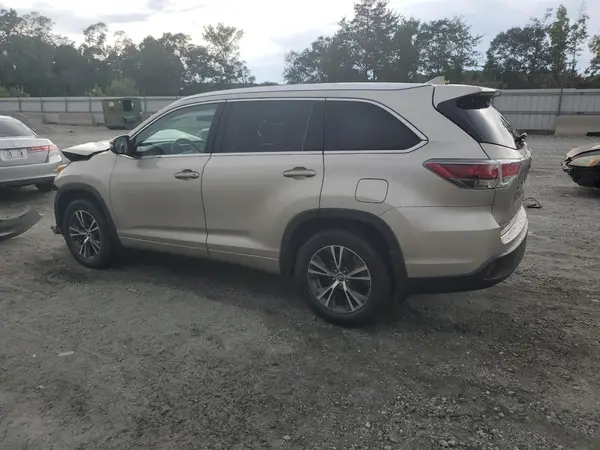5TDJKRFH5GS501988 2016 TOYOTA HIGHLANDER - Image 2