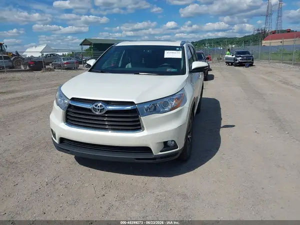 5TDJKRFH5GS506950 2016 TOYOTA HIGHLANDER - Image 2