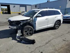 5TDJKRFH6GS224817 2016 TOYOTA HIGHLANDER