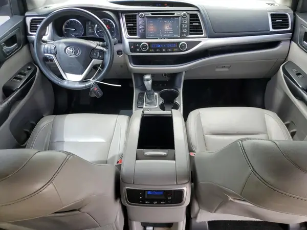 5TDJKRFH6GS225627 2016 TOYOTA HIGHLANDER - Image 8