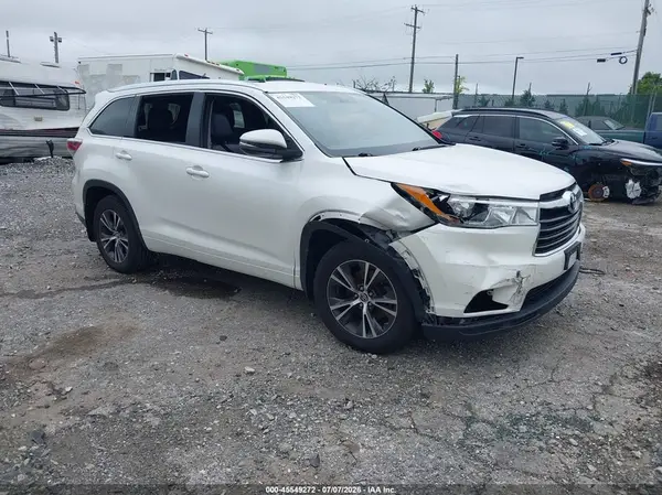 5TDJKRFH6GS228589 2016 TOYOTA HIGHLANDER - Image 1