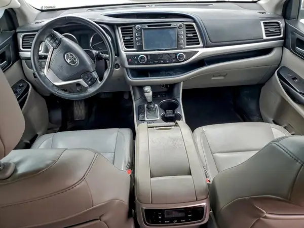 5TDJKRFH6GS231041 2016 TOYOTA HIGHLANDER - Image 8