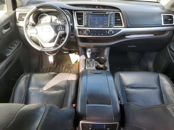 5TDJKRFH6GS233503 2016 TOYOTA HIGHLANDER - Image 8