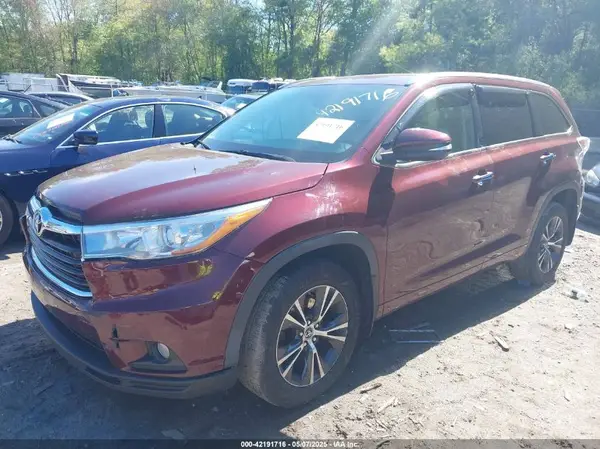 5TDJKRFH6GS235767 2016 TOYOTA HIGHLANDER - Image 2