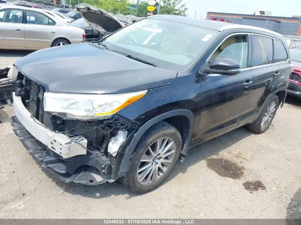 5TDJKRFH6GS242086 2016 TOYOTA HIGHLANDER - Image 2