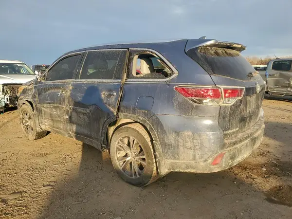 5TDJKRFH6GS242184 2016 TOYOTA HIGHLANDER - Image 2