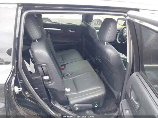 5TDJKRFH6GS249278 2016 TOYOTA HIGHLANDER - Image 8