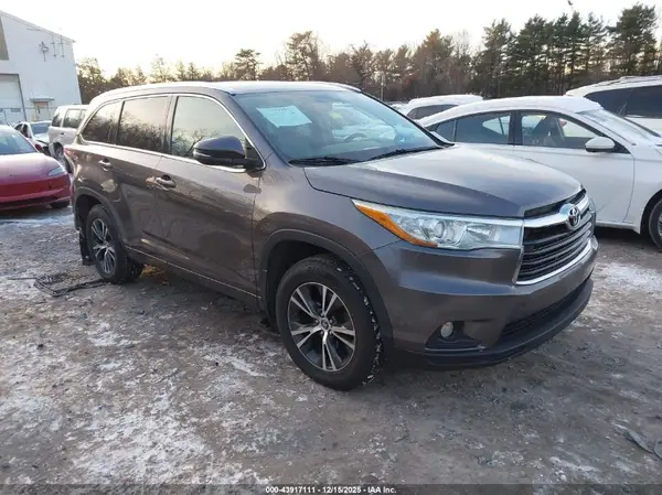 5TDJKRFH6GS250530 2016 TOYOTA HIGHLANDER - Image 1