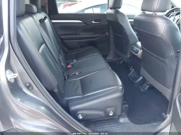 5TDJKRFH6GS250530 2016 TOYOTA HIGHLANDER - Image 8