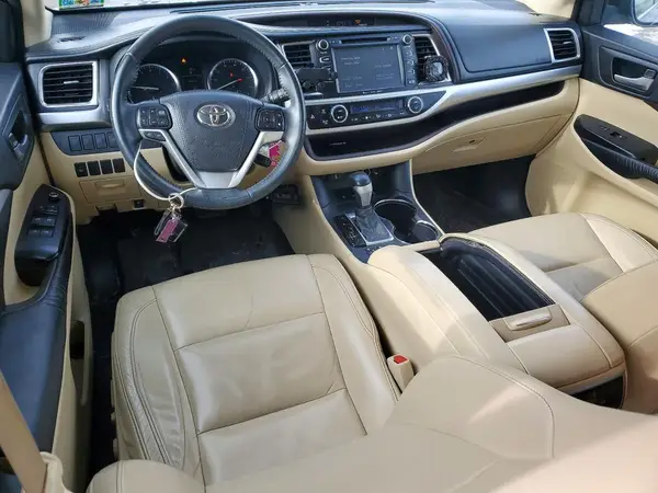 5TDJKRFH6GS259177 2016 TOYOTA HIGHLANDER - Image 8