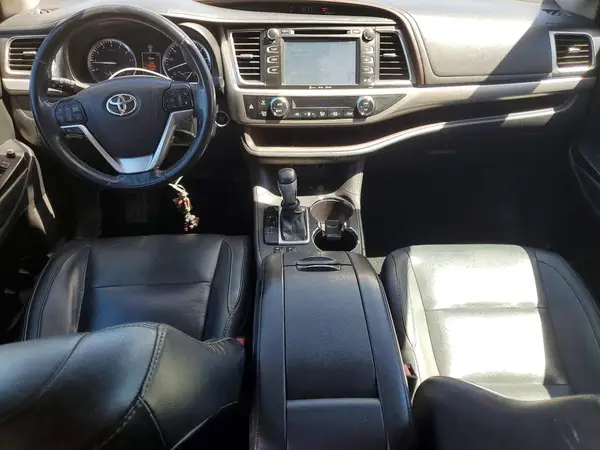 5TDJKRFH6GS259485 2016 TOYOTA HIGHLANDER - Image 8