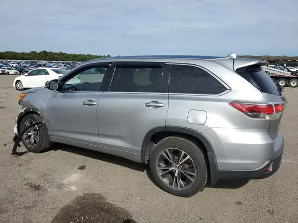 5TDJKRFH6GS261883 2016 TOYOTA HIGHLANDER - Image 2