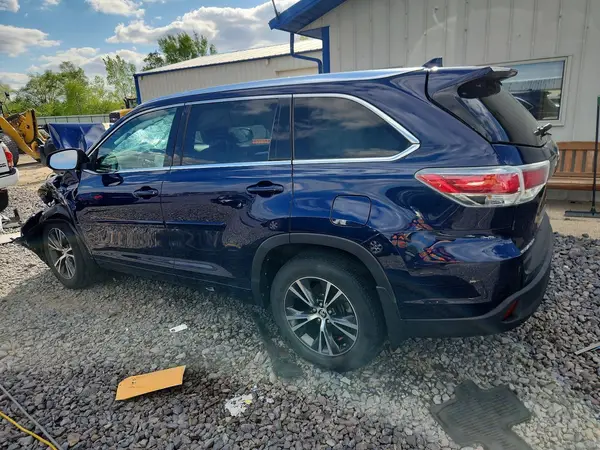5TDJKRFH6GS261981 2016 TOYOTA HIGHLANDER - Image 2