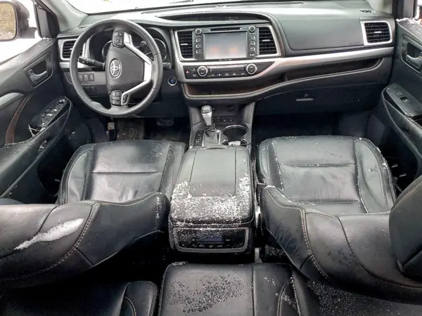 5TDJKRFH6GS262645 2016 TOYOTA HIGHLANDER - Image 8
