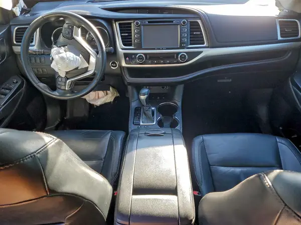 5TDJKRFH6GS269224 2016 TOYOTA HIGHLANDER - Image 8