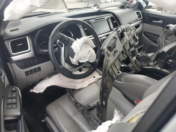 5TDJKRFH6GS284225 2016 TOYOTA HIGHLANDER - Image 8
