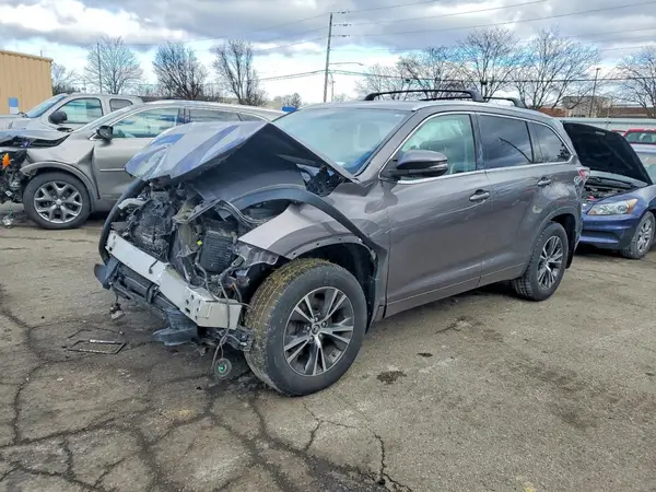 5TDJKRFH6GS291434 2016 TOYOTA HIGHLANDER - Image 1
