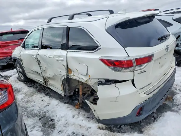 5TDJKRFH6GS291577 2016 TOYOTA HIGHLANDER - Image 2