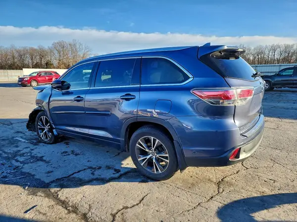 5TDJKRFH6GS293958 2016 TOYOTA HIGHLANDER - Image 2
