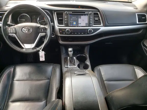 5TDJKRFH6GS298965 2016 TOYOTA HIGHLANDER - Image 8