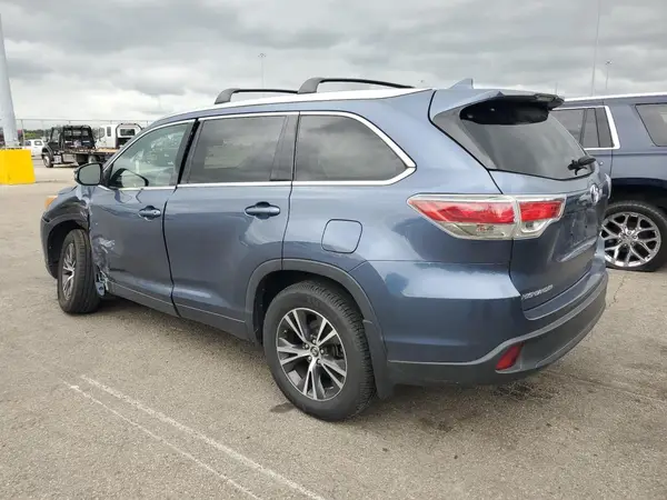 5TDJKRFH6GS301671 2016 TOYOTA HIGHLANDER - Image 2