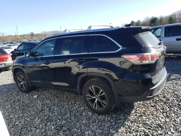 5TDJKRFH6GS311438 2016 TOYOTA HIGHLANDER - Image 2