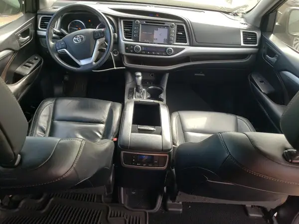 5TDJKRFH6GS311990 2016 TOYOTA HIGHLANDER - Image 8