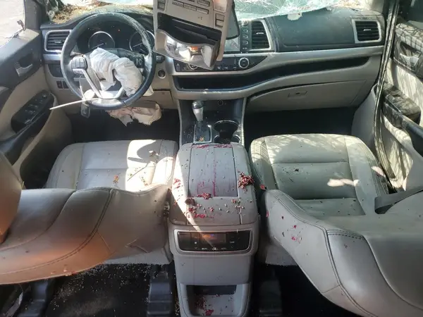 5TDJKRFH6GS326098 2016 TOYOTA HIGHLANDER - Image 8