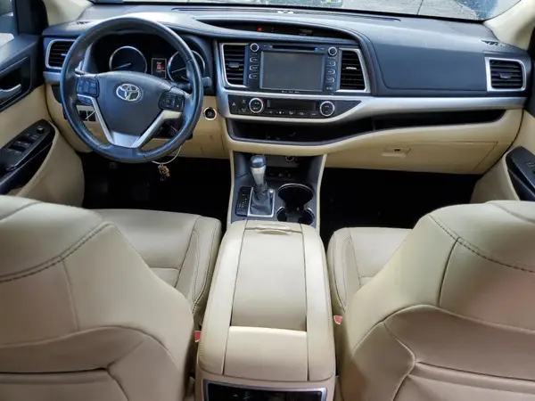 5TDJKRFH6GS331009 2016 TOYOTA HIGHLANDER - Image 8